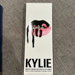 Kylie LIPKIT on Dead Of Knight